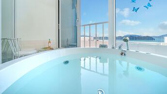 Yeosu Yegreena Pension