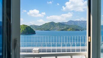 Yeosu Yegreena Spa Pension