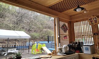 Gyeongju Green Valley Spa Pension