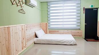 Gyeongju Green Valley Spa Pension