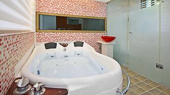 Gyeongju Green Valley Spa Pension