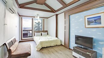 Namhae Mongdol Beach Pension