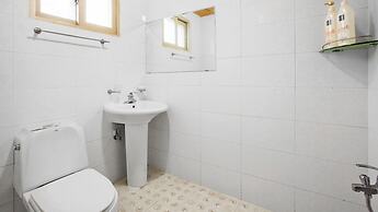 Namhae Mongdol Beach Pension