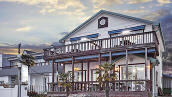 Namhae Mongdol Beach Pension