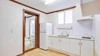 Namhae Mongdol Beach Pension