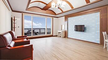 Namhae Mongdol Beach Pension