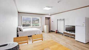 Gapyoeng New Cheongpyeong Pension