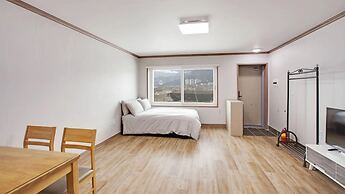 Gapyoeng New Cheongpyeong Pension