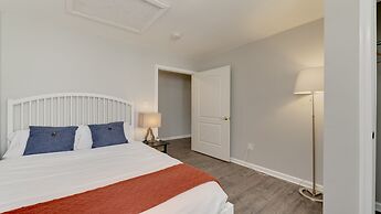 Stylish 3BR 3BA Colonial House by Cozysuites