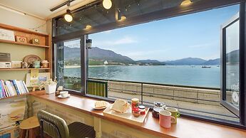 Namhae Dalddenuenbada Pension