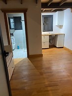 Cedar 1-bed House With Stunning Views