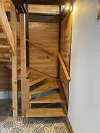 Cedar 1-bed House With Stunning Views