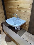 Cedar 1-bed House With Stunning Views