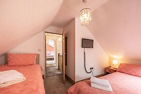 Pendre Cottage