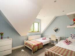 Innisfallen House