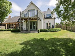 Innisfallen House