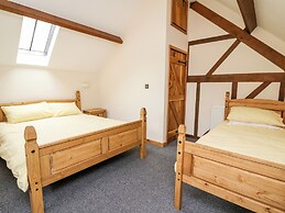 Ploony Barn