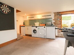 Castlewood Cottage