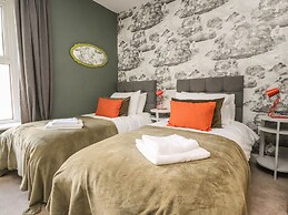 Castlewood Cottage