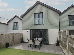 3 Parc Delfryn