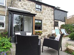 Trenwith Bridge Cottage