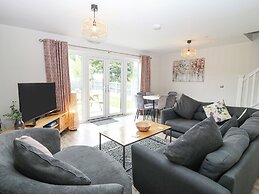 7 Parc Delfryn