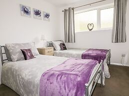 13 Manorcombe Bungalows