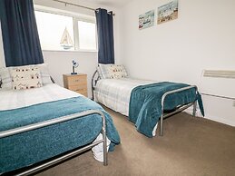 13 Manorcombe Bungalows