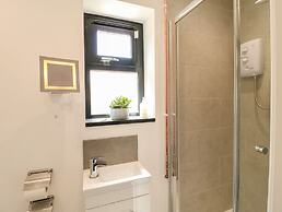 The Den, Bank Top Farm