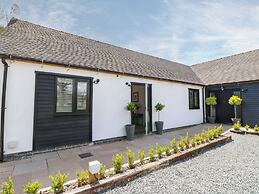 The Den, Bank Top Farm