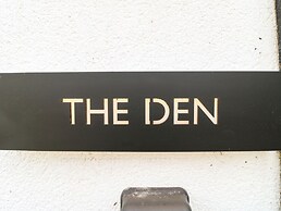 The Den, Bank Top Farm