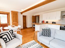 2 Chews Cottage