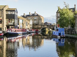Canal View