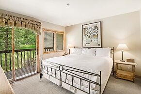 Townsend Place B-106 1 Bedroom Condo by RedAwning