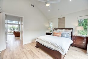 727 Sonrisa St 1 Bedroom Home by RedAwning