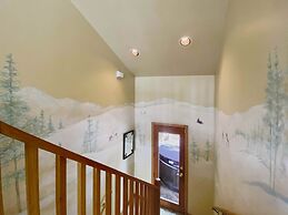 Gold King Chalet 3 Bedroom Townhouse by RedAwning