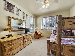 Gold King Chalet 3 Bedroom Townhouse by RedAwning