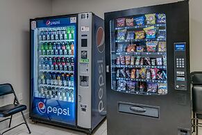 Royal Gulf Beach & Racquet Club 5802 Condo by RedAwning