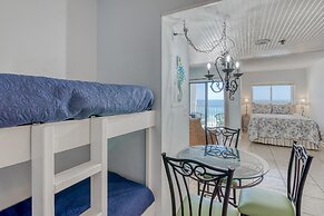 Royal Gulf Beach & Racquet Club 5802 Condo by RedAwning