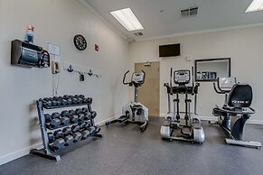 Royal Gulf Beach & Racquet Club 5802 Condo by RedAwning