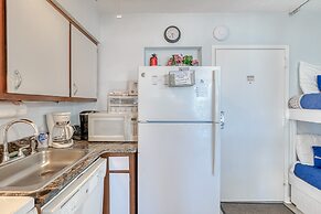 Royal Gulf Beach & Racquet Club 5802 Condo by RedAwning