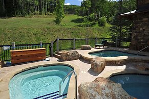 Luxury Penthouse at Bear Paw Lodge