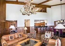 Luxury Penthouse at Bear Paw Lodge