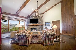 Luxury Penthouse at Bear Paw Lodge