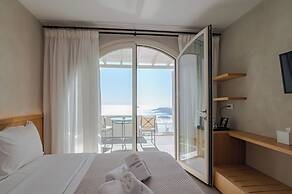 Apeiron Blue Santorini - Sustainable Adults Only 14+