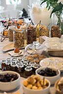 Apeiron Blue Santorini - Sustainable Adults Only 14+