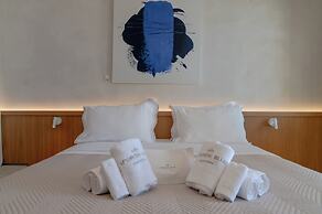 Apeiron Blue Santorini - Sustainable Adults Only 14+