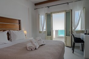 Apeiron Blue Santorini - Sustainable Adults Only 14+