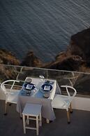 Apeiron Blue Santorini - Sustainable Adults Only 14+