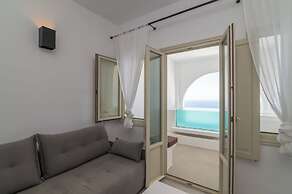 Apeiron Blue Santorini - Sustainable Adults Only 14+